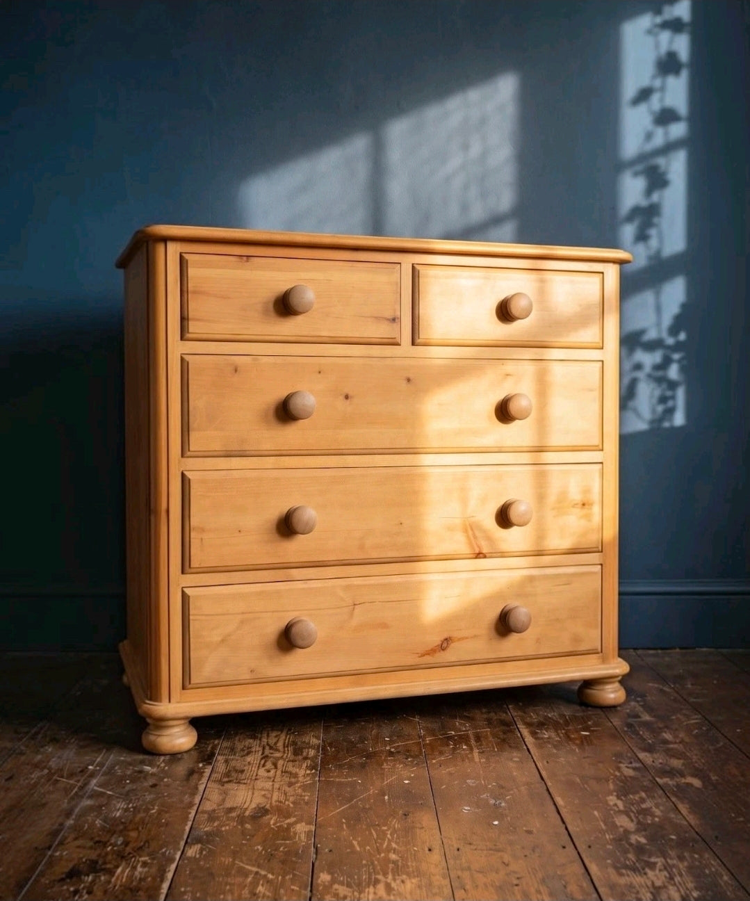 Vintage Pine Small 5 Drawer Chest Of Drawers. Country Cottage, Bedroom, Storage