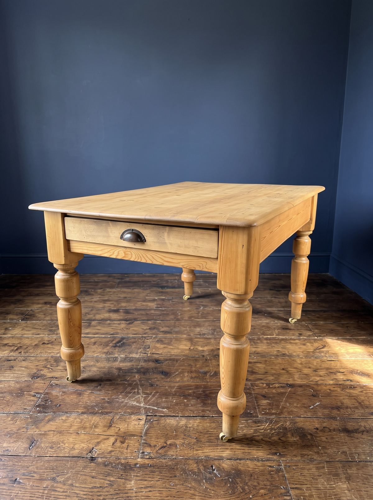 Victorian Farmhouse Antique Pine Dining Table C1880. Country, Cottage, Rustic.