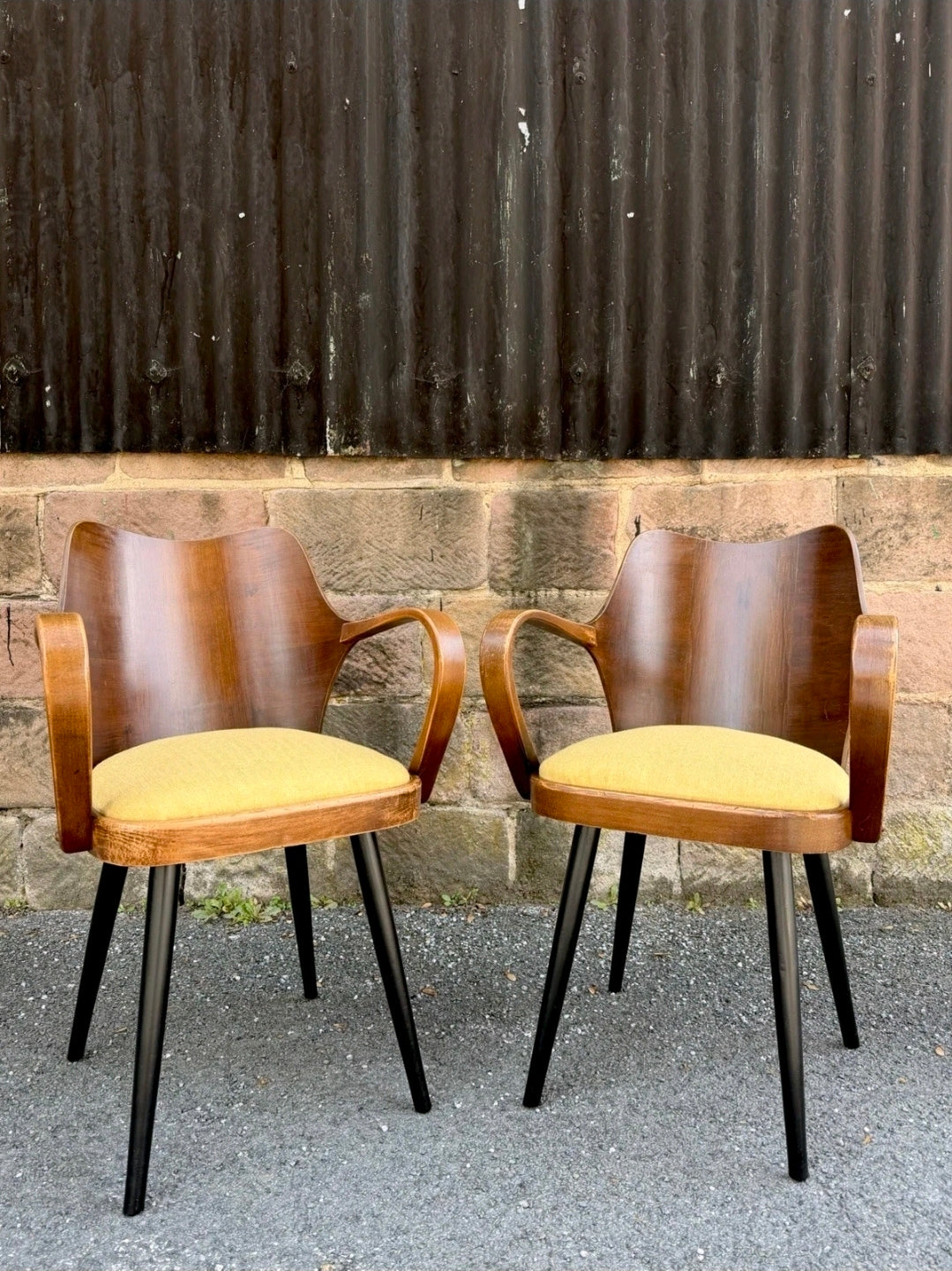 Pair of Mid-Century Model 515/F Bentwood Armchairs by Oswald Haerdtl For Thonet
