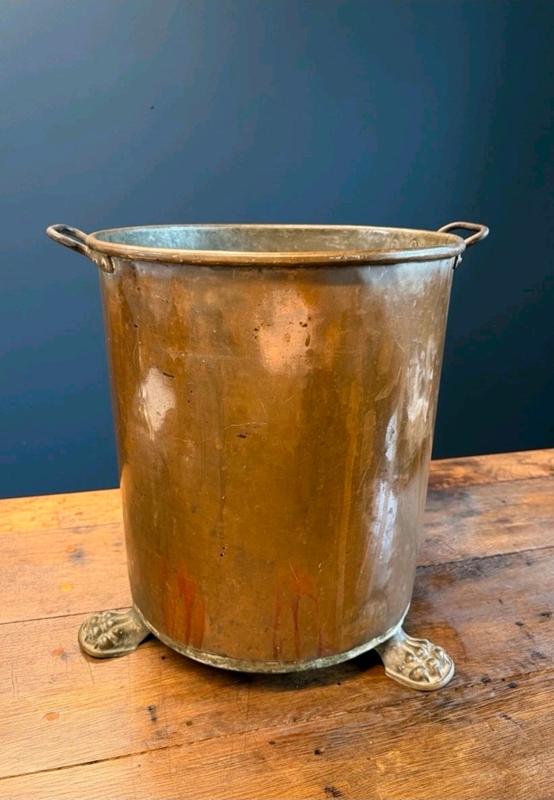 Large Vintage Copper Bucket, Fireside, Logs, Ice Bucket, Umbrella Stand. Italian