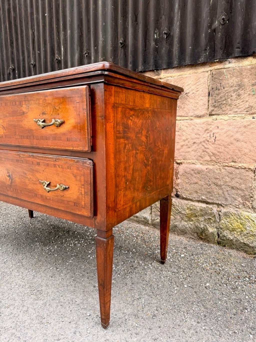 Antique Chest of Italian Drawers, Neoclassical Walnut 18th Century, Bedroom.