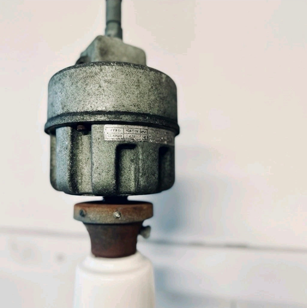 Original 1950s Industrial Benjamin Enamel Pendant Light, Kitchen, Feature, White