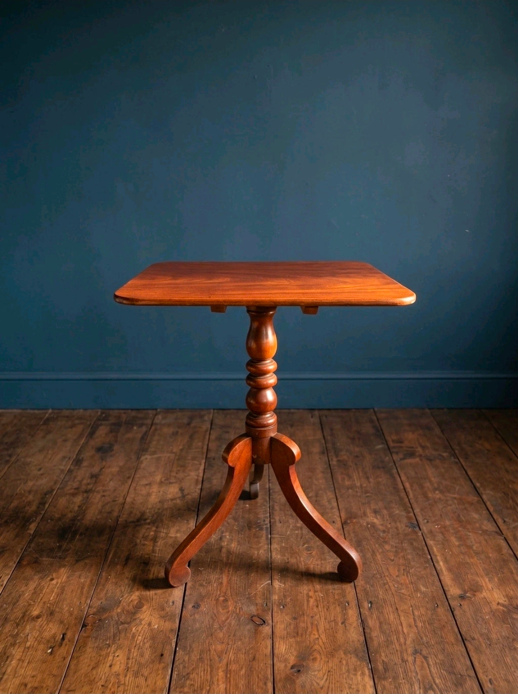 Victorian Mahogany Tripod Occasional Table. Side Table, Hallway.