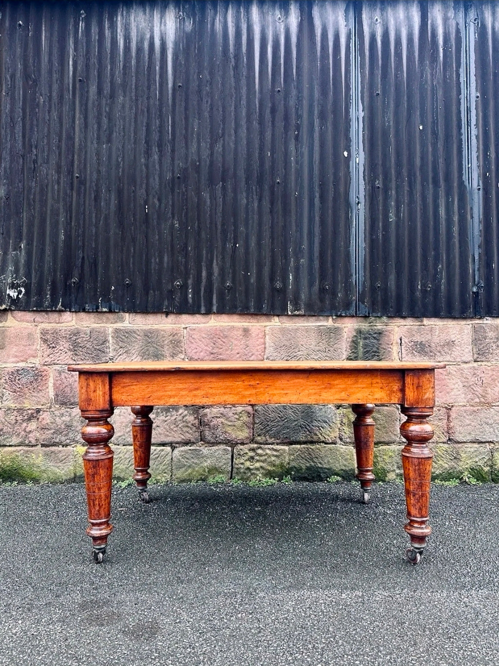 Victorian Farmhouse Scrub Top Pine & Mahogany Kitchen Table C1880.