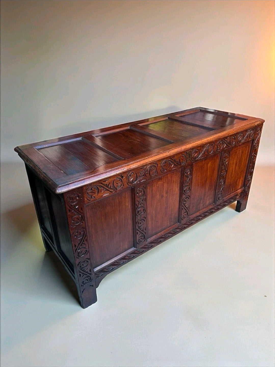 Large 18th Century Solid Oak Blanket Box, Coffee, Chest, Storage. Carved