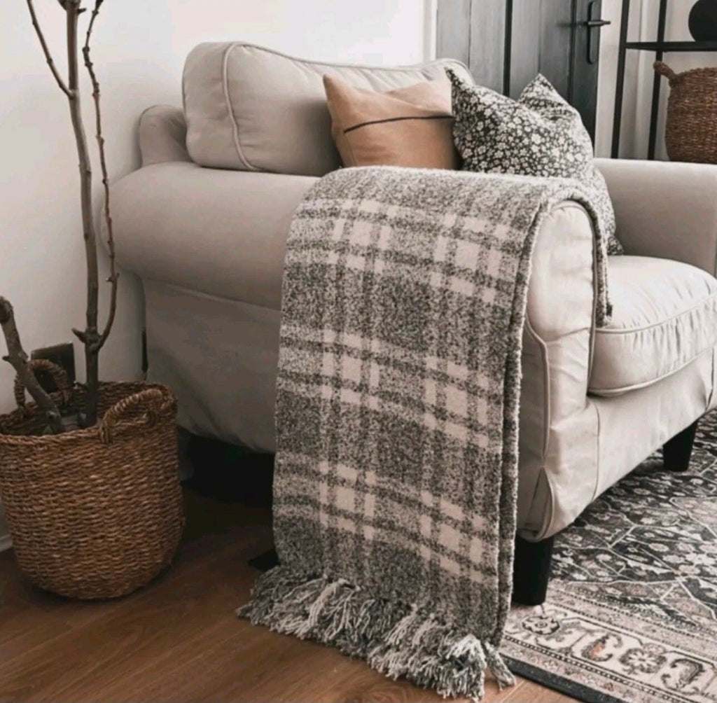 Luxury Chenille Tartan Throw Checked Picnic Blanket, 100% Recycled in (Grey)