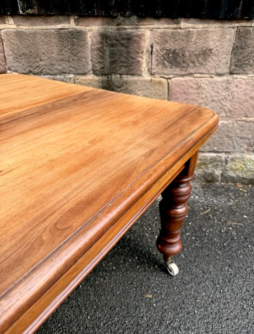 Large Victorian Pine & Mahogany Dining Table. 6 Seater, Restored, Castors