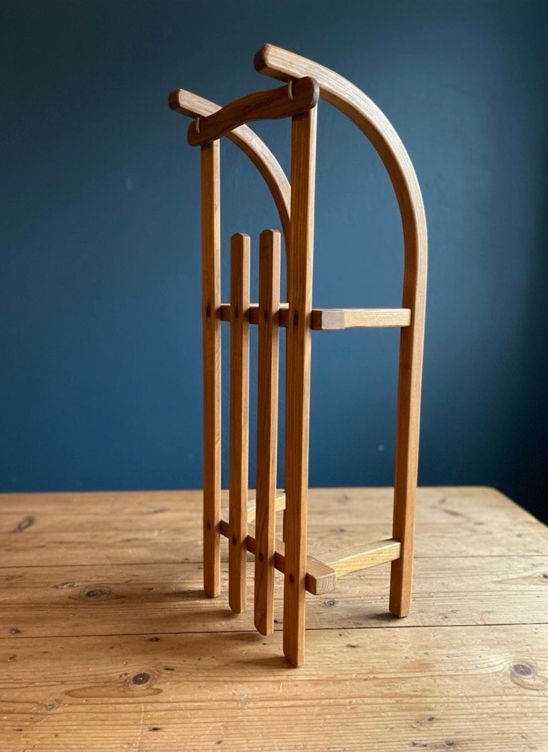 Vintage Traditional Original Davos Swiss Wooden Sledge. Ash wood