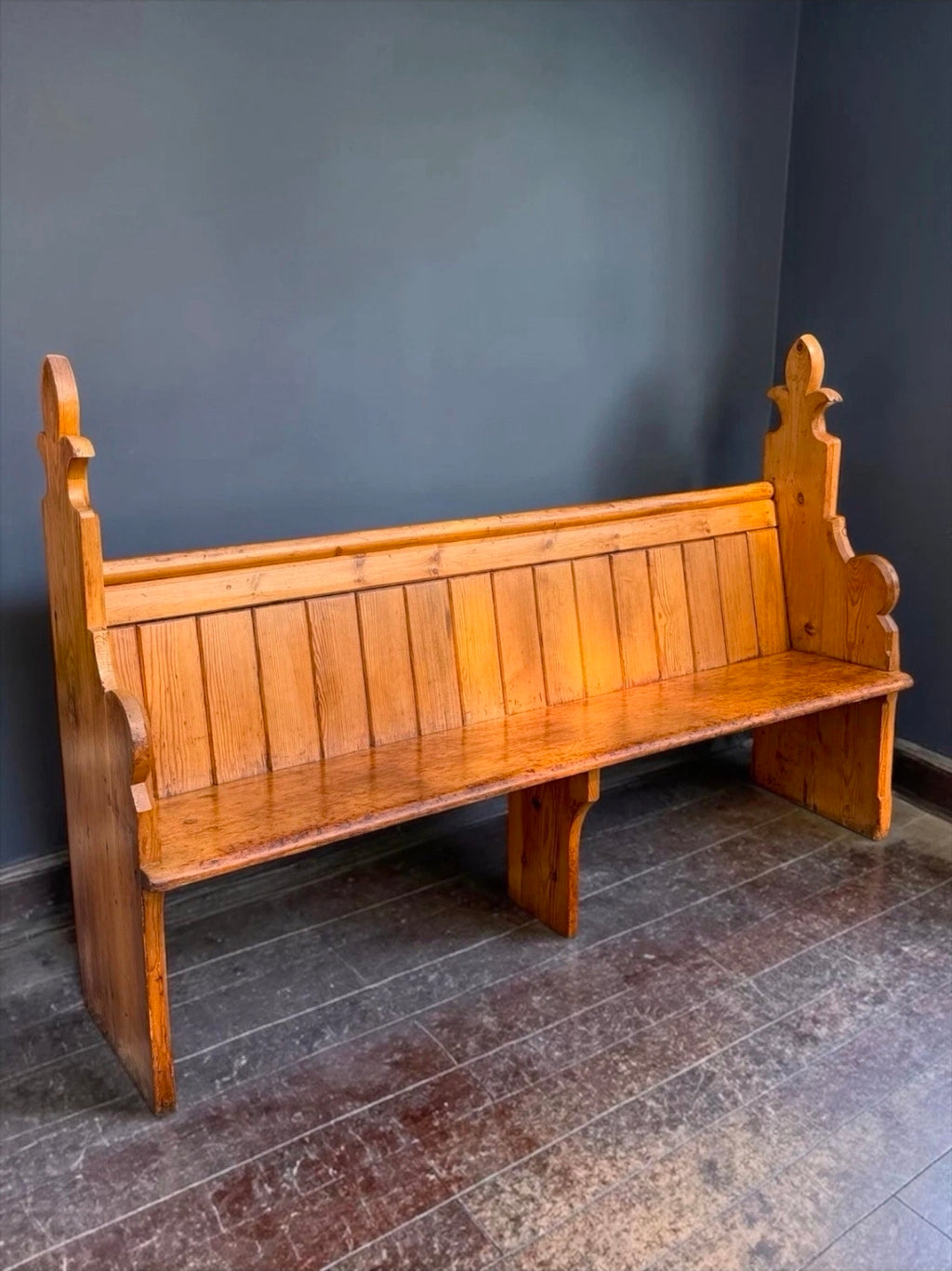 Victorian Pine Church Pew. 4 Seater, Hallway, Bench, Kitchen Seating, Dining