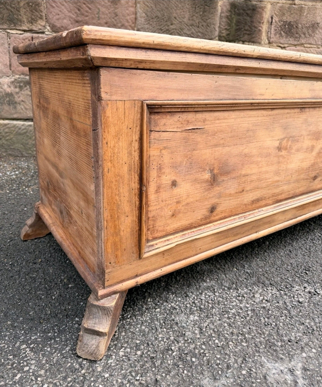 Antique Pine Blanket Box c1890. Trunk, Storage, Coffee Table. Bedroom. Italian