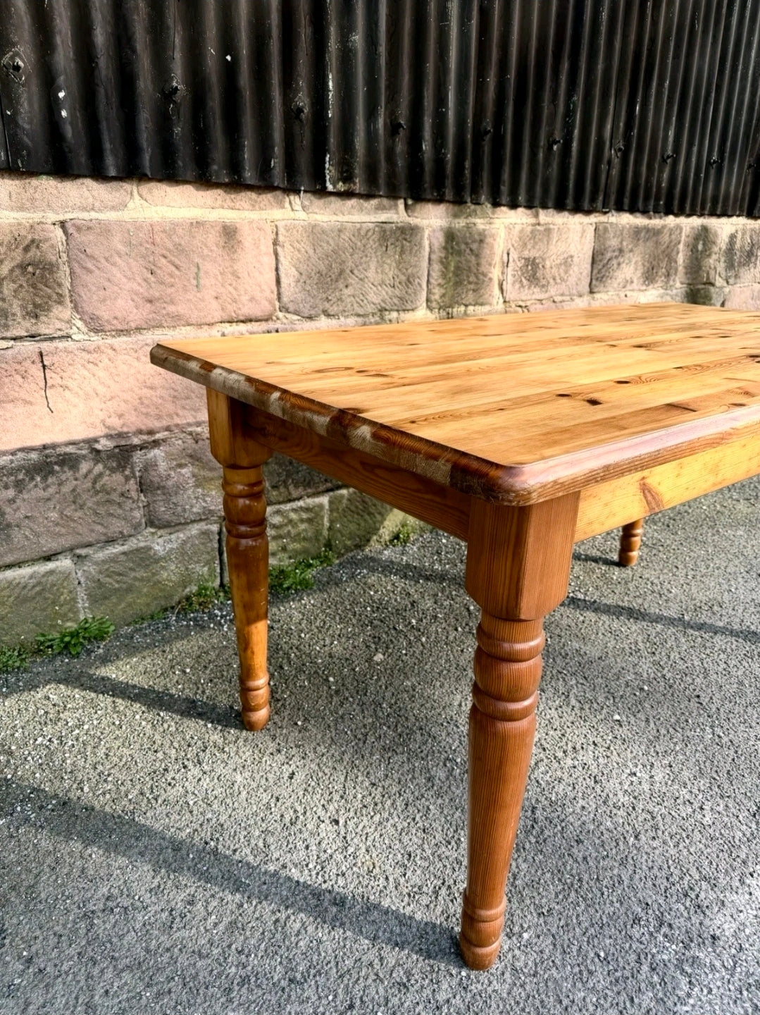Vintage Rustic Pine Table, 4-6 Seater. Refinished Top. Kitchen, Dining