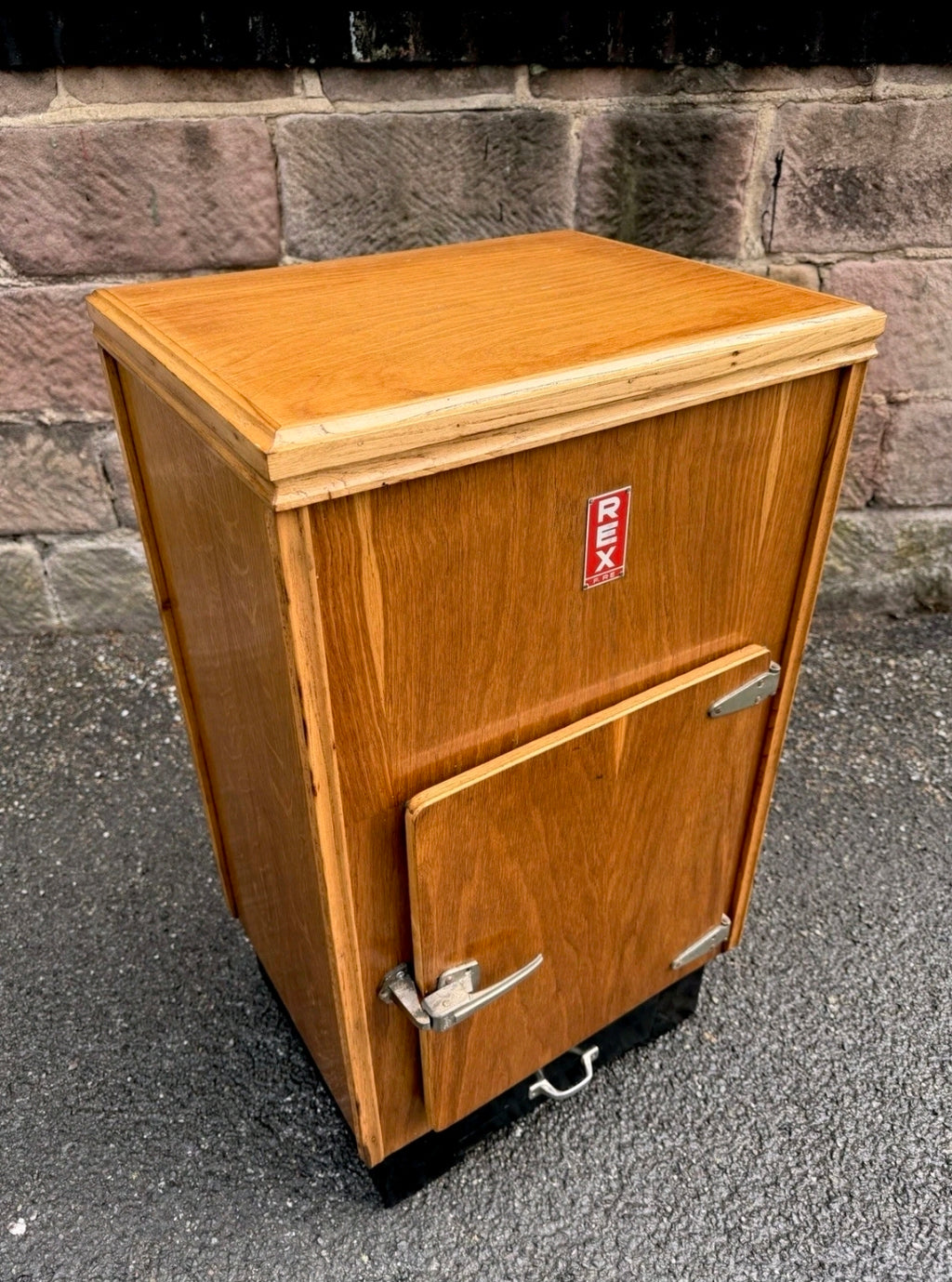Original Vintage 1950s Ice Box Fridge.REX Italian. Home Bar, Outdoor Bar, Drinks