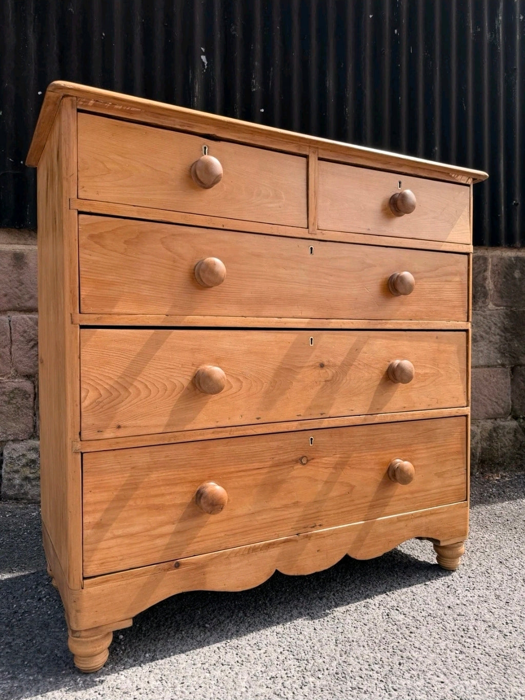 Large Antique Victorian Waxed Pine Chest Of Drawers, Country Cottage, Bedroom.