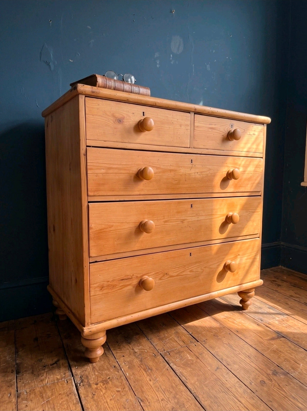 Large Antique Victorian Waxed Pine Chest Of Drawers, Country Farmhouse, Bedroom.