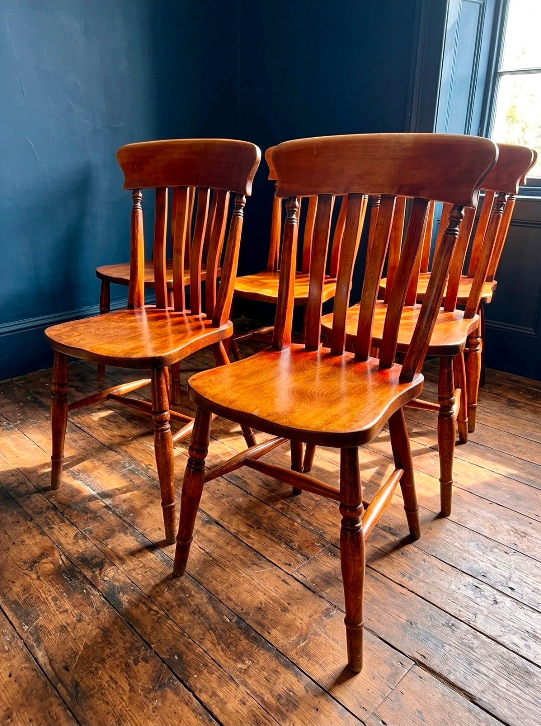6 Matching Antique Victorian Windsor Lathback Kitchen Dining Chairs. Elm & Beech