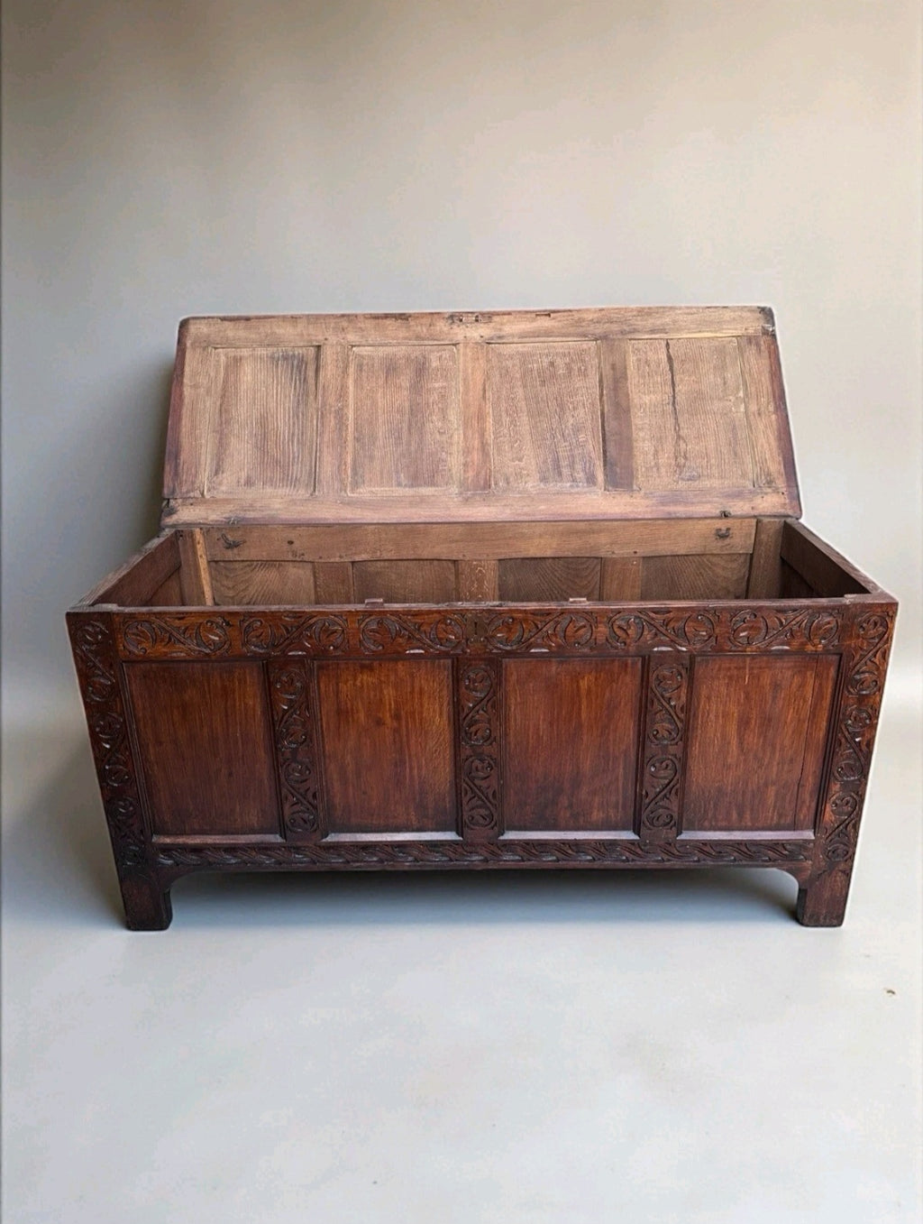 Large 18th Century Solid Oak Blanket Box, Coffee, Chest, Storage. Carved