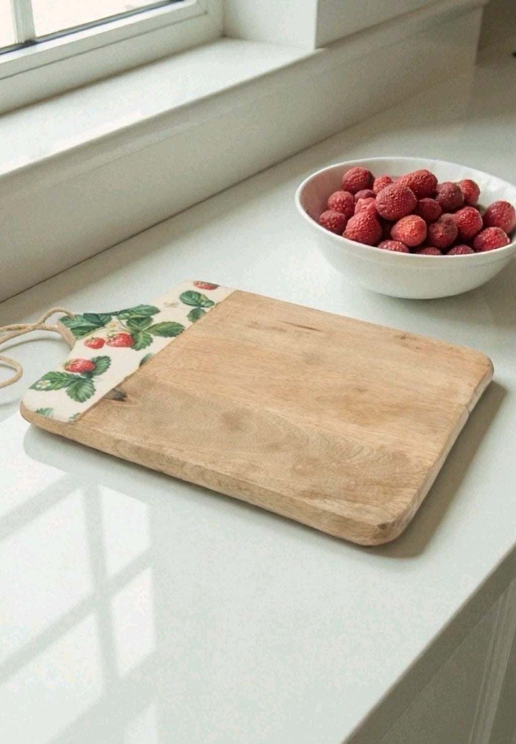 Mango Wood Paddle Board, Cutting Board, Strawberry Design, Gift,Kitchen, Serving