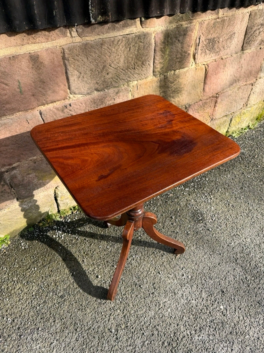 Victorian Mahogany Tripod Occasional Table. Side Table, Hallway.