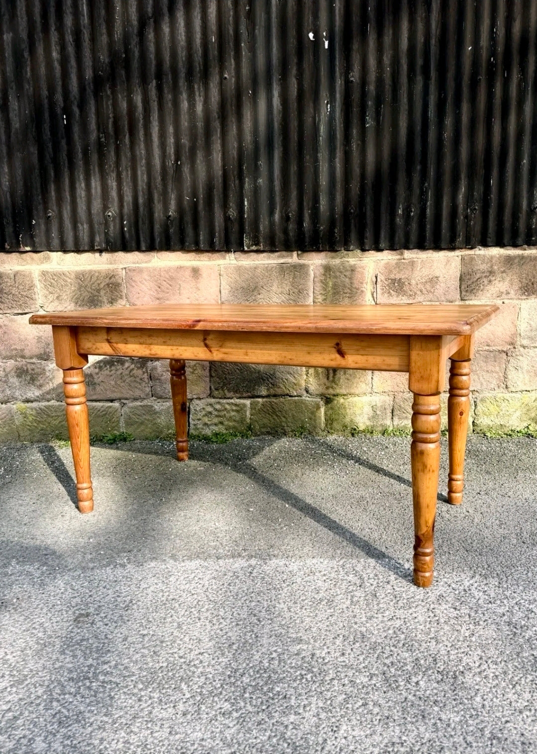 Vintage Rustic Pine Table, 4-6 Seater. Refinished Top. Kitchen, Dining
