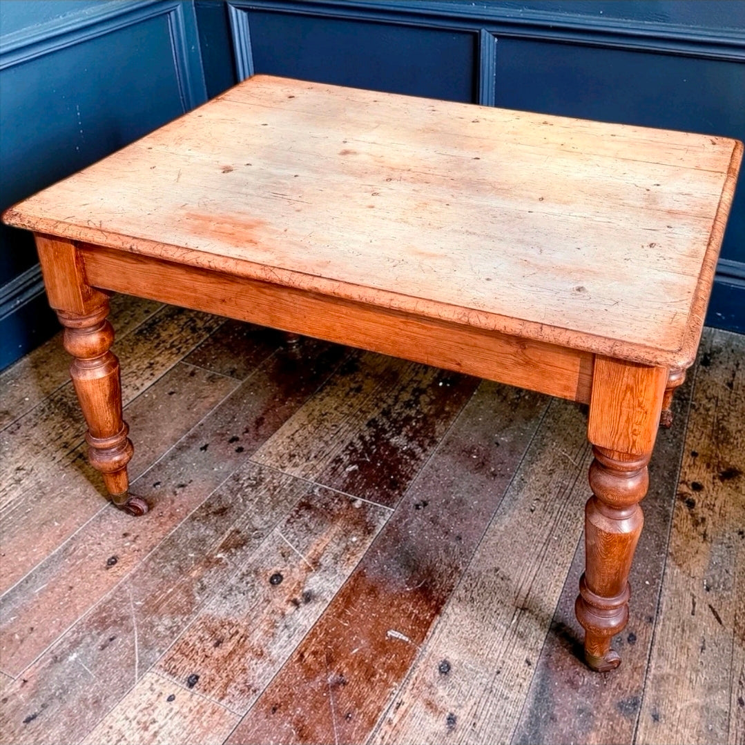 Victorian Farmhouse Scrub Top Pine Dining Table C1880. Country, Kitchen, Rustic