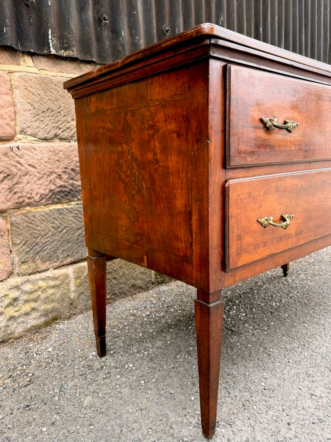Antique Chest of Italian Drawers, Neoclassical Walnut 18th Century, Bedroom.