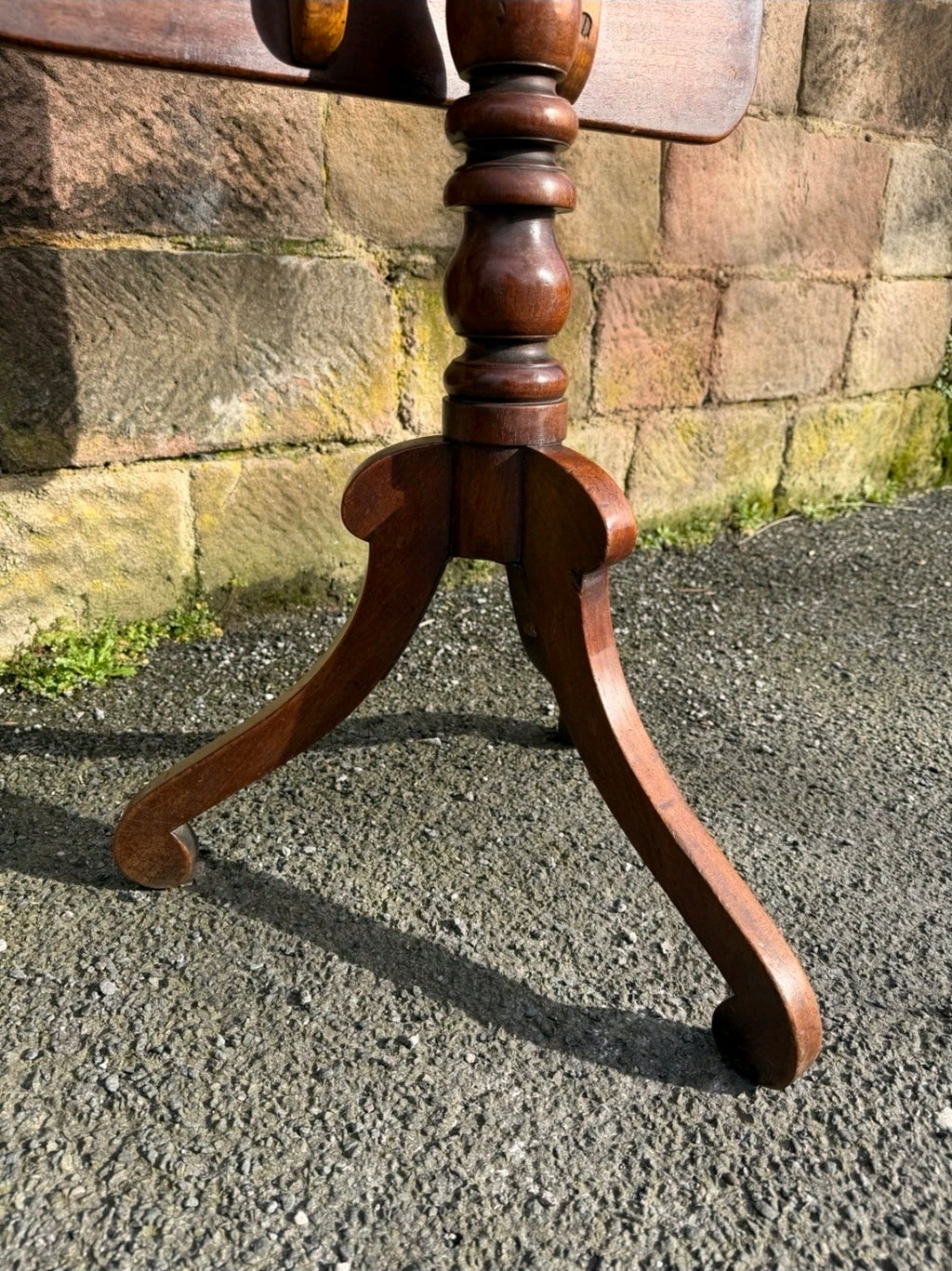 Victorian Mahogany Tripod Occasional Table. Side Table, Hallway.
